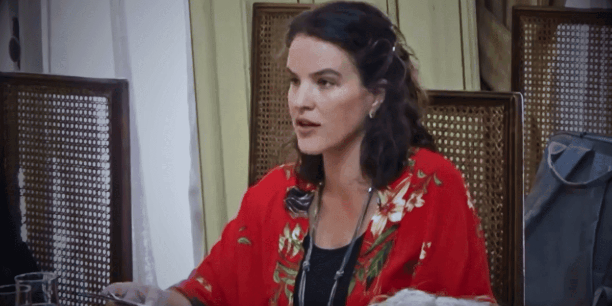 Catalina Siles expone sobre la deuda del feminismo con la maternidad en la Academia de Ciencias Sociales