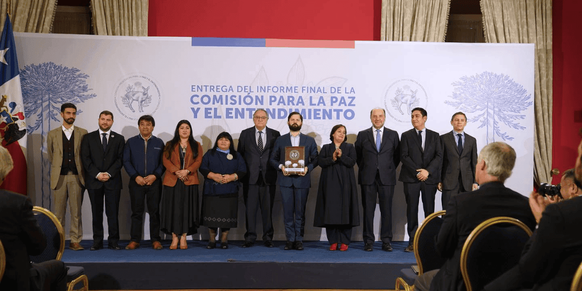 Mapuches y octubristas