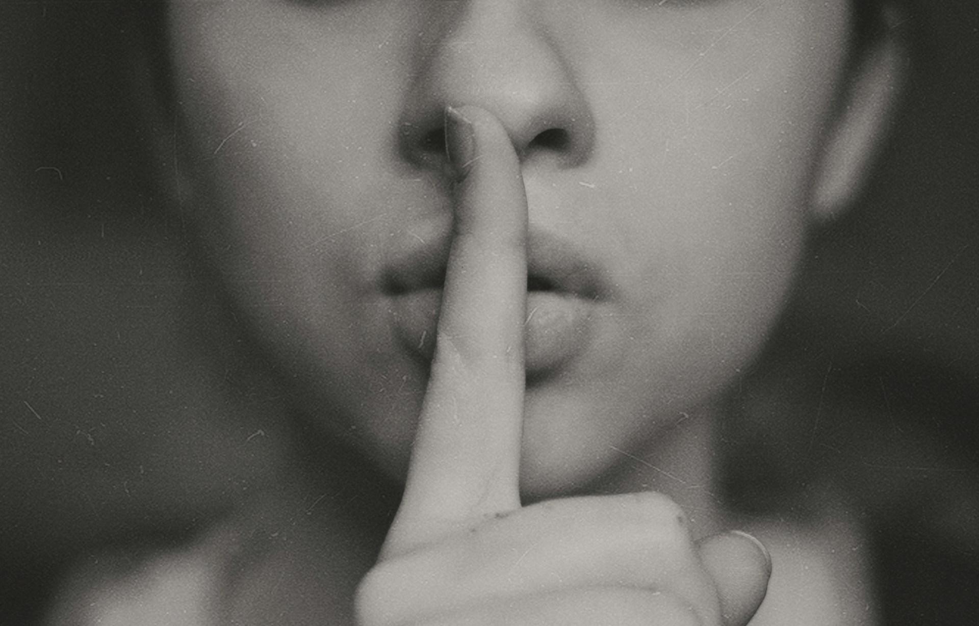 ¿Volver a quedarse en silencio?